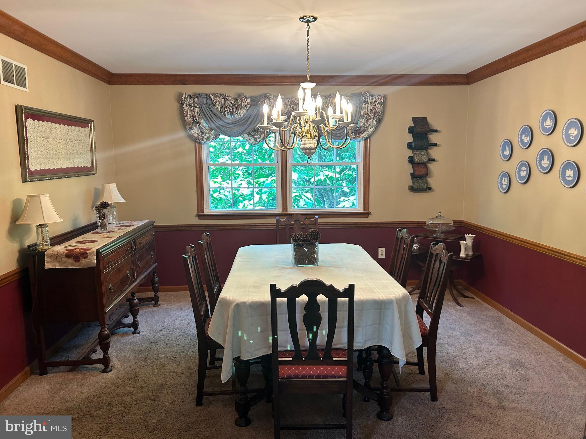 1008 Lincoln Avenue Springfield, PA 19064 - Photo 21 of 53 a view of a dining room with furniture and window