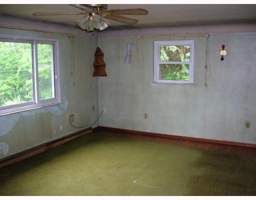 3673 Nehrig Hill Road Ardara, PA 15615 - Photo 3 of 11 Living Room.