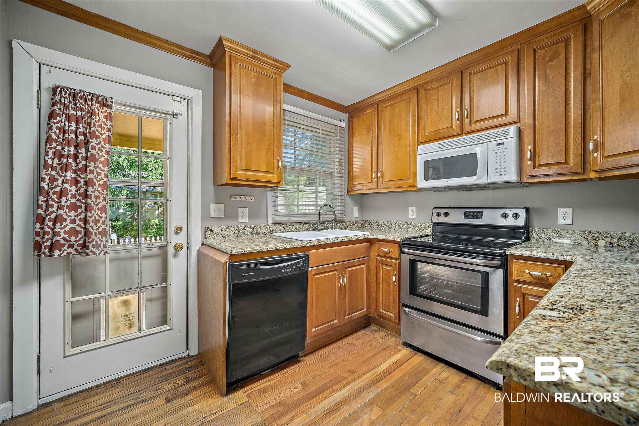 303 1st Street Mobile, AL 36611 - Photo 10 of 24
