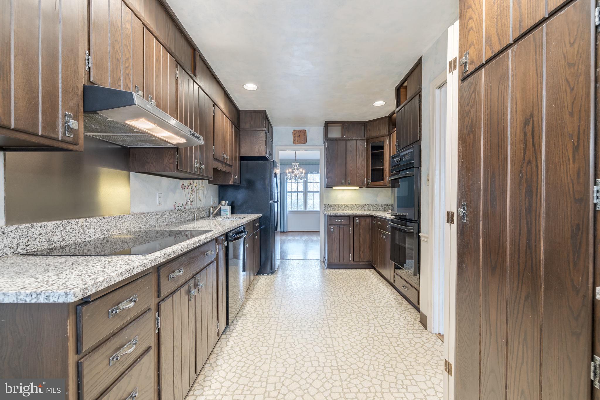 4425 33rd Road North Arlington, VA 22207 - Photo 16 of 32