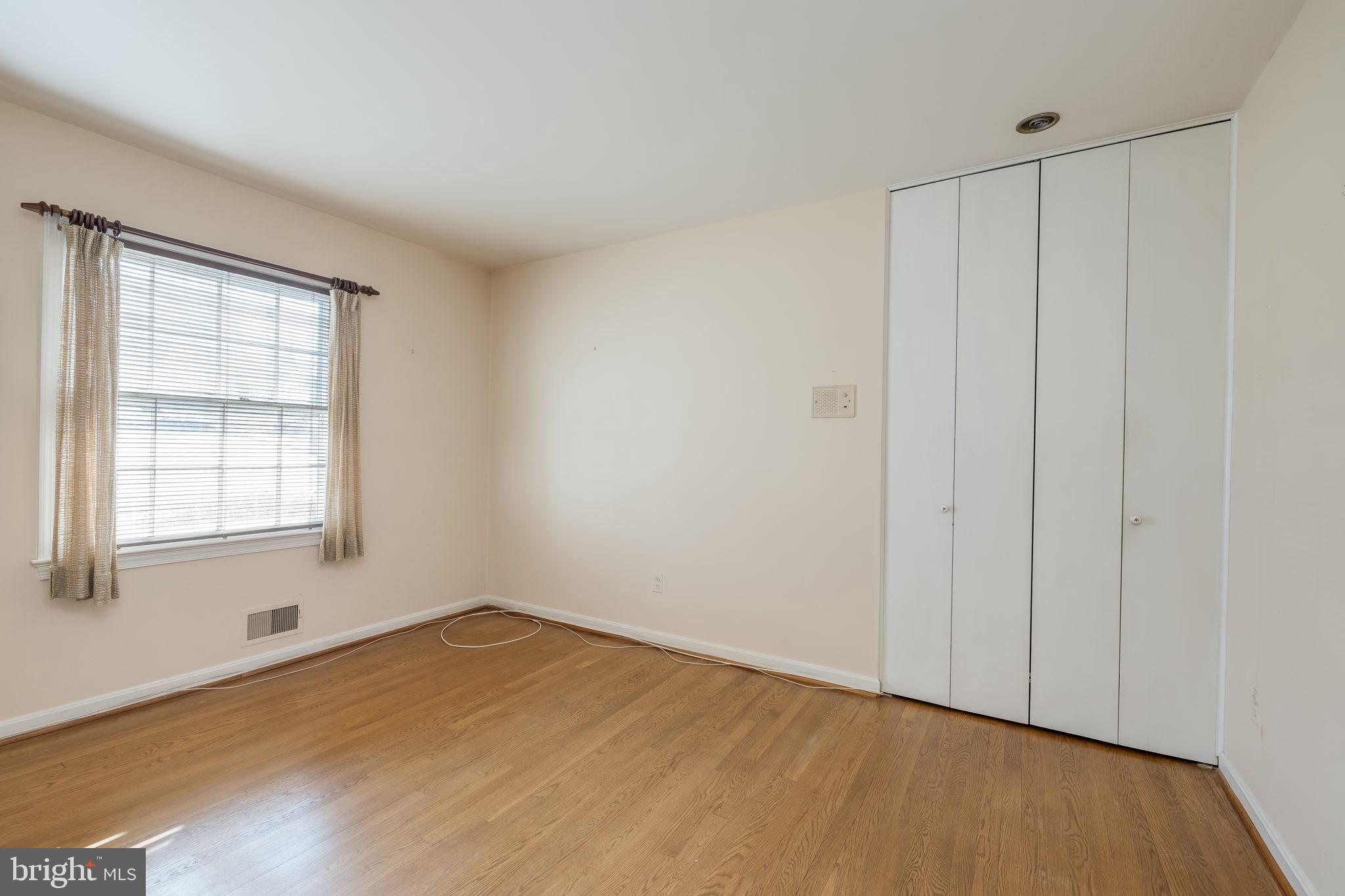 4425 33rd Road North Arlington, VA 22207 - Photo 19 of 32