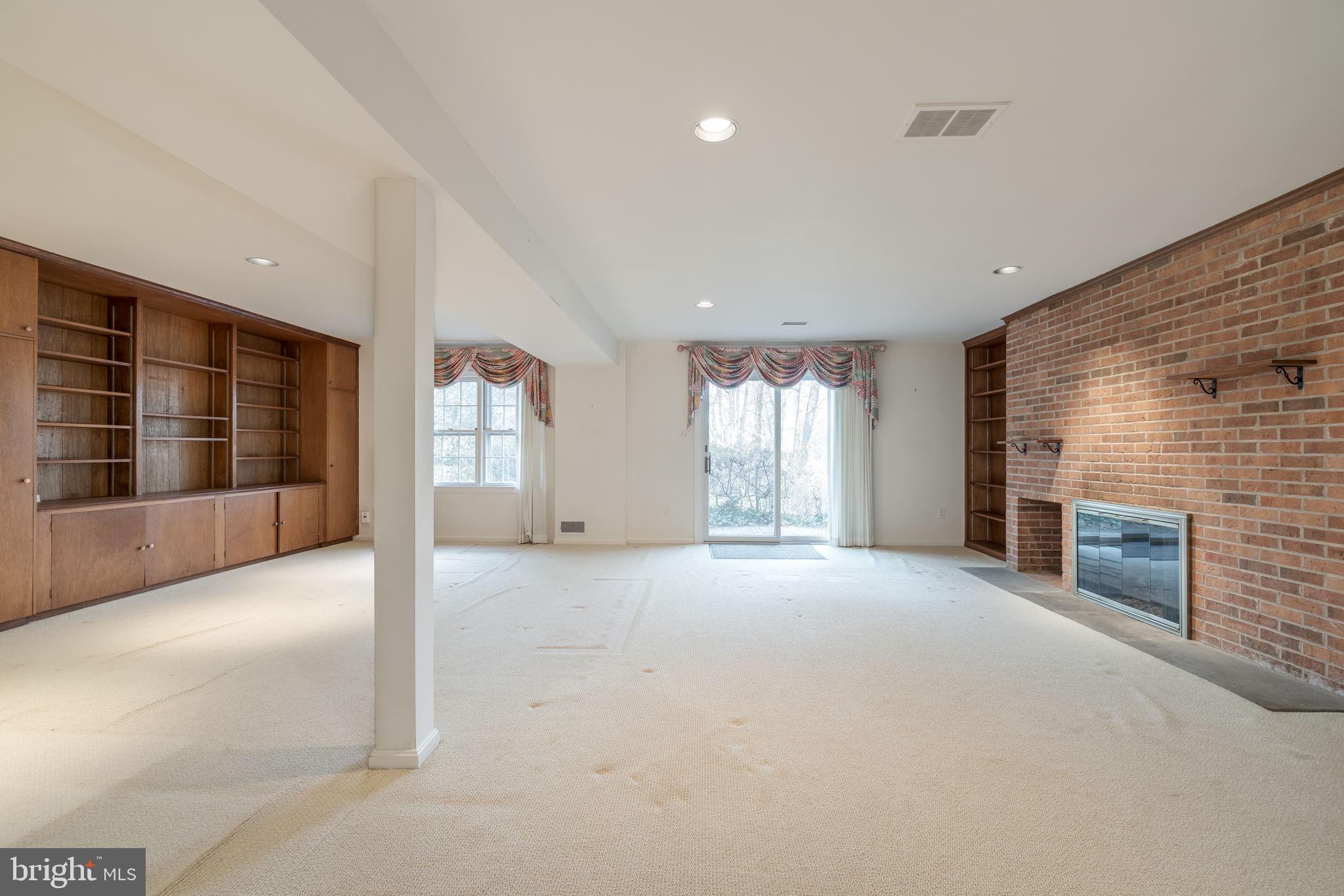 4425 33rd Road North Arlington, VA 22207 - Photo 26 of 32