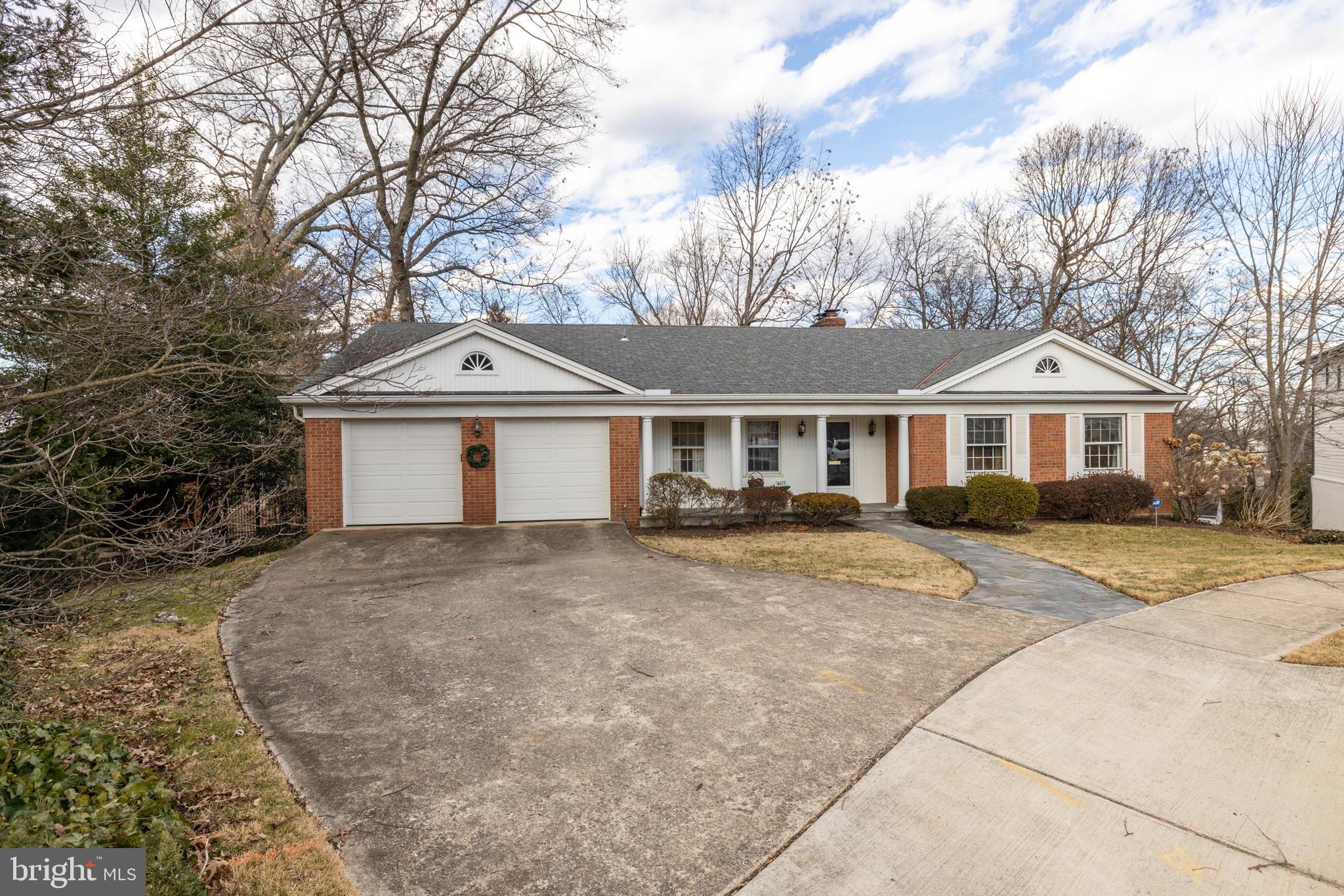 4425 33rd Road North Arlington, VA 22207 - Photo 3 of 32