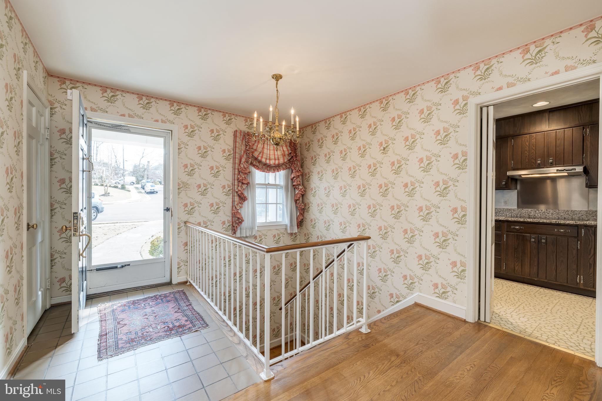 4425 33rd Road North Arlington, VA 22207 - Photo 6 of 32