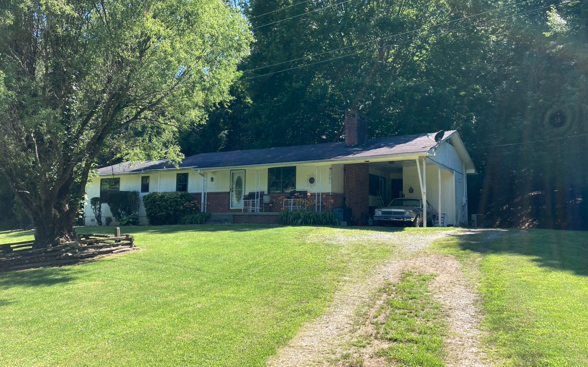 211 Pleasant Valley Road Murphy, NC 28906 - Photo 1 of 49 Main View
