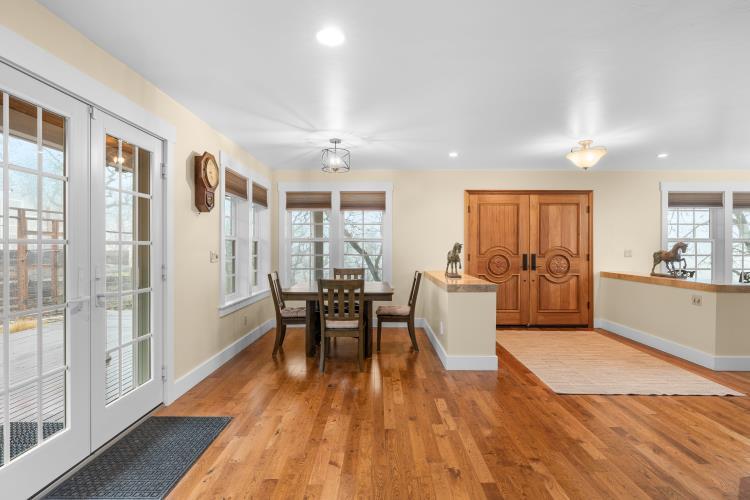 6015 Dark Hollow Road Medford, OR 97501 - Photo 24 of 95 Dining Area