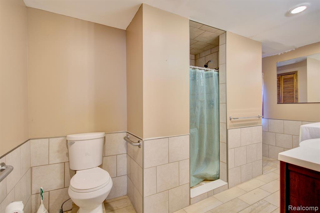 5396 East Atherton Road Burton, MI 48519 - Photo 21 of 59
