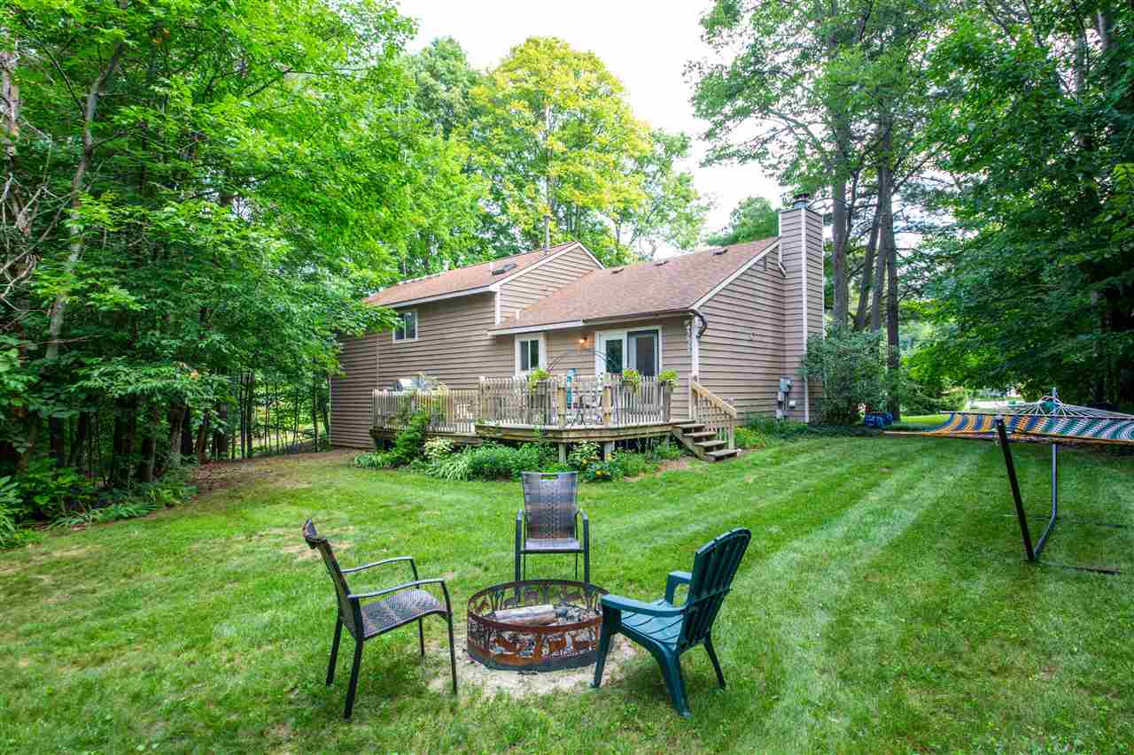 3762 Manchester Road Traverse City, MI 49686 - Photo 8 of 29 1878282-7.JPG