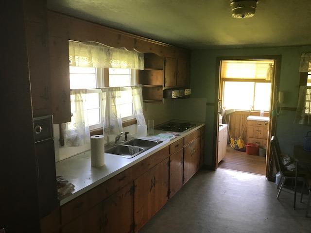 1854 Preacher Holt Road Mount Pleasant, TN 38474 - Photo 7 of 30 Kitchen