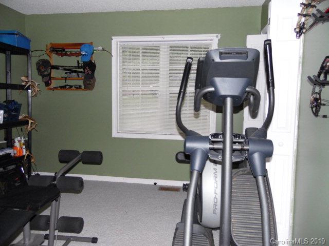 851 Old Neal Road Marion, NC 28752 - Photo 9 of 17 Gallery Image 9