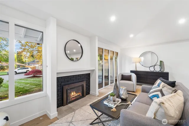 $1,599,999 | 2133 170th Avenue Northeast, Bellevue, WA 98008