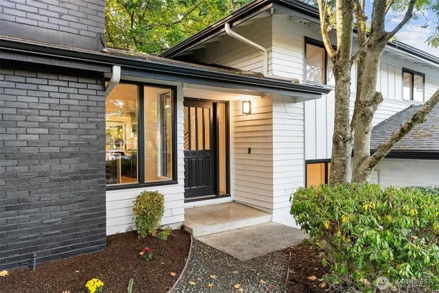 $1,599,999 | 2133 170th Avenue Northeast, Bellevue, WA 98008