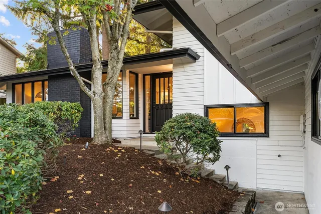 $1,599,999 | 2133 170th Avenue Northeast, Bellevue, WA 98008