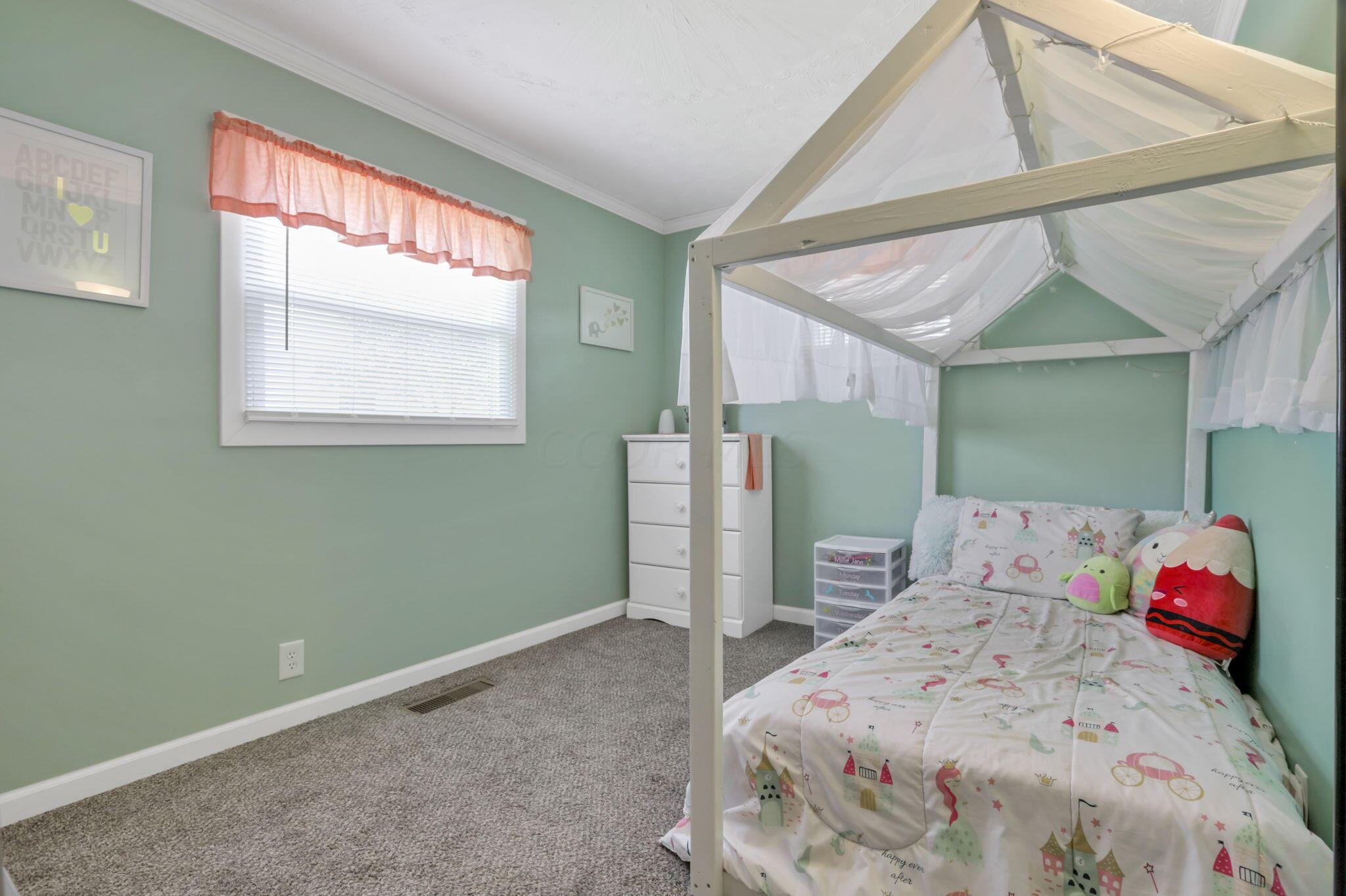 926 James Road Lancaster, OH 43130 - Photo 23 of 55 24-web-or-mls-IMG_6764
