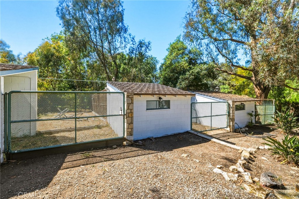14 Johns Canyon Road Rolling Hills, CA 90274 - Photo 19 of 45 a view of a backyard