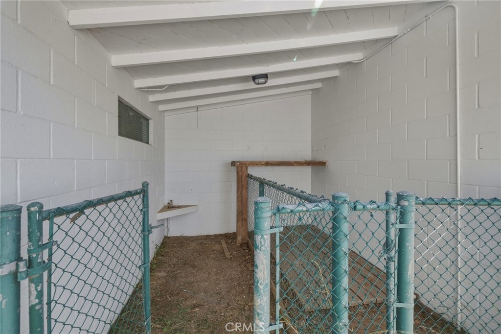 14 Johns Canyon Road Rolling Hills, CA 90274 - Photo 20 of 45 a view of entryway