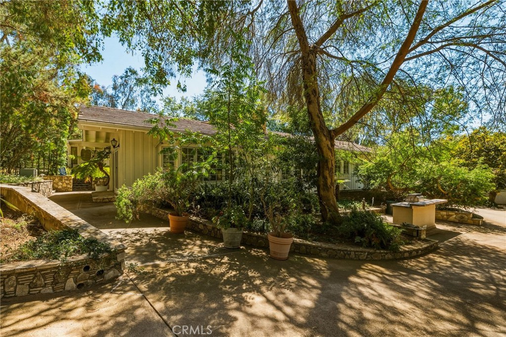 14 Johns Canyon Road Rolling Hills, CA 90274 - Photo 9 of 45 a view of a outdoor space