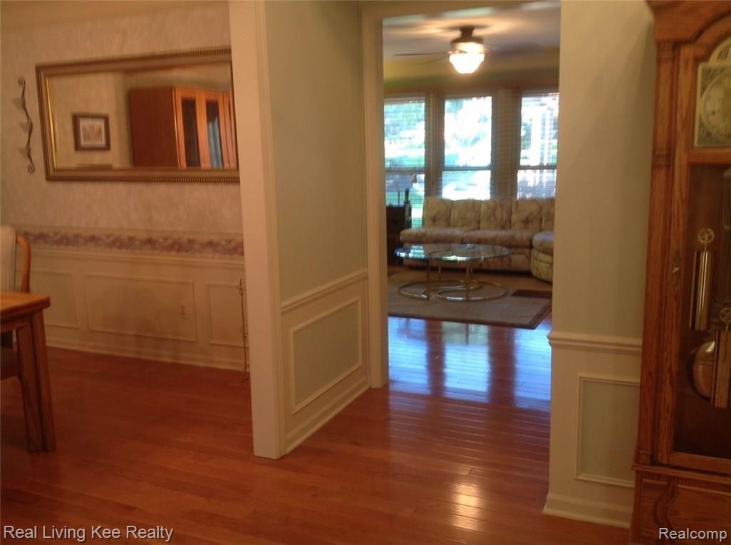 1726 Hillcrest Drive Rochester, MI 48306 - Photo 13 of 38 foyer to dining family room.jpg