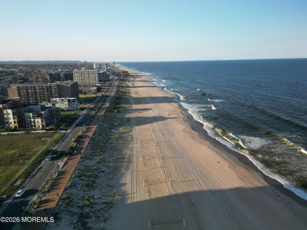 $2,400 | 364 Westwood Avenue, Unit 39, Long Branch, NJ 07740
