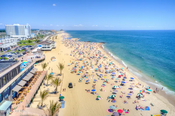 $2,400 | 364 Westwood Avenue, Unit 39, Long Branch, NJ 07740