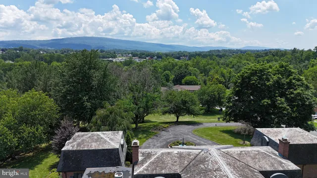 $799,900 | 9383 Oyer Drive, Waynesboro, PA 17268