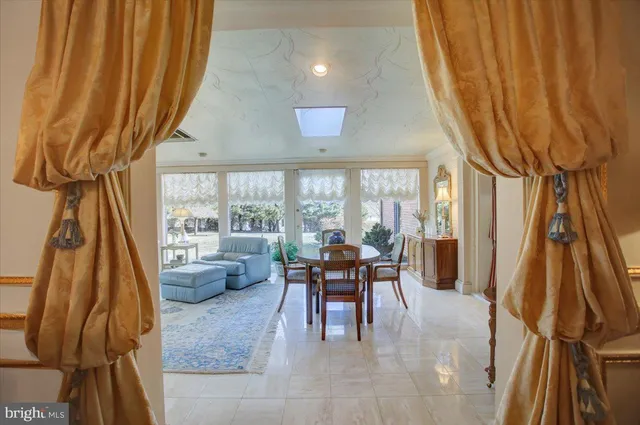 $799,900 | 9383 Oyer Drive, Waynesboro, PA 17268