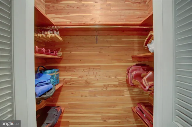 $799,900 | 9383 Oyer Drive, Waynesboro, PA 17268