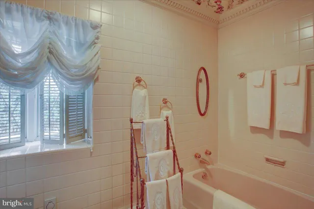 $799,900 | 9383 Oyer Drive, Waynesboro, PA 17268