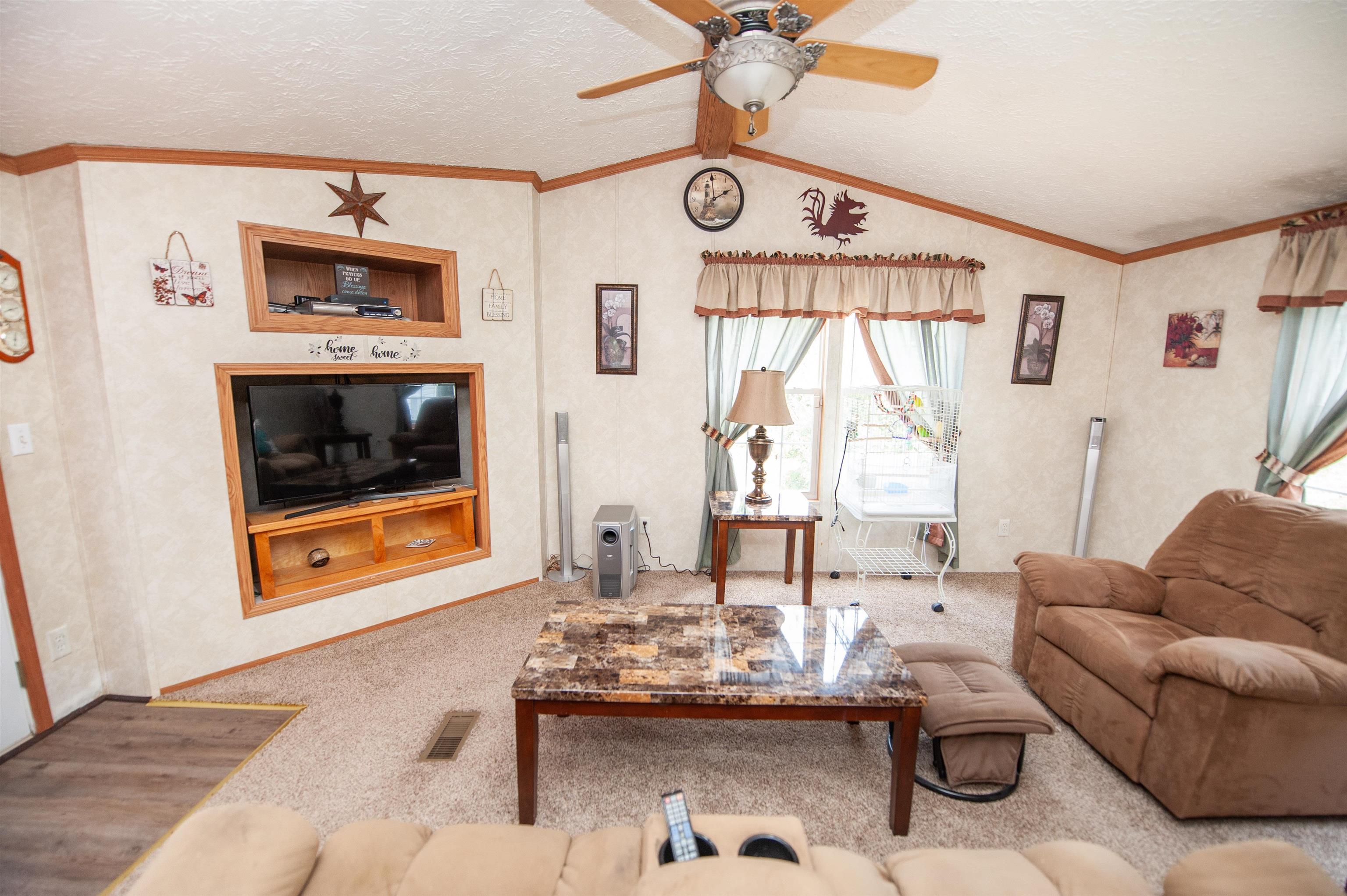 247 Pondfield Road Gaffney, SC 29340 - Photo 8 of 35