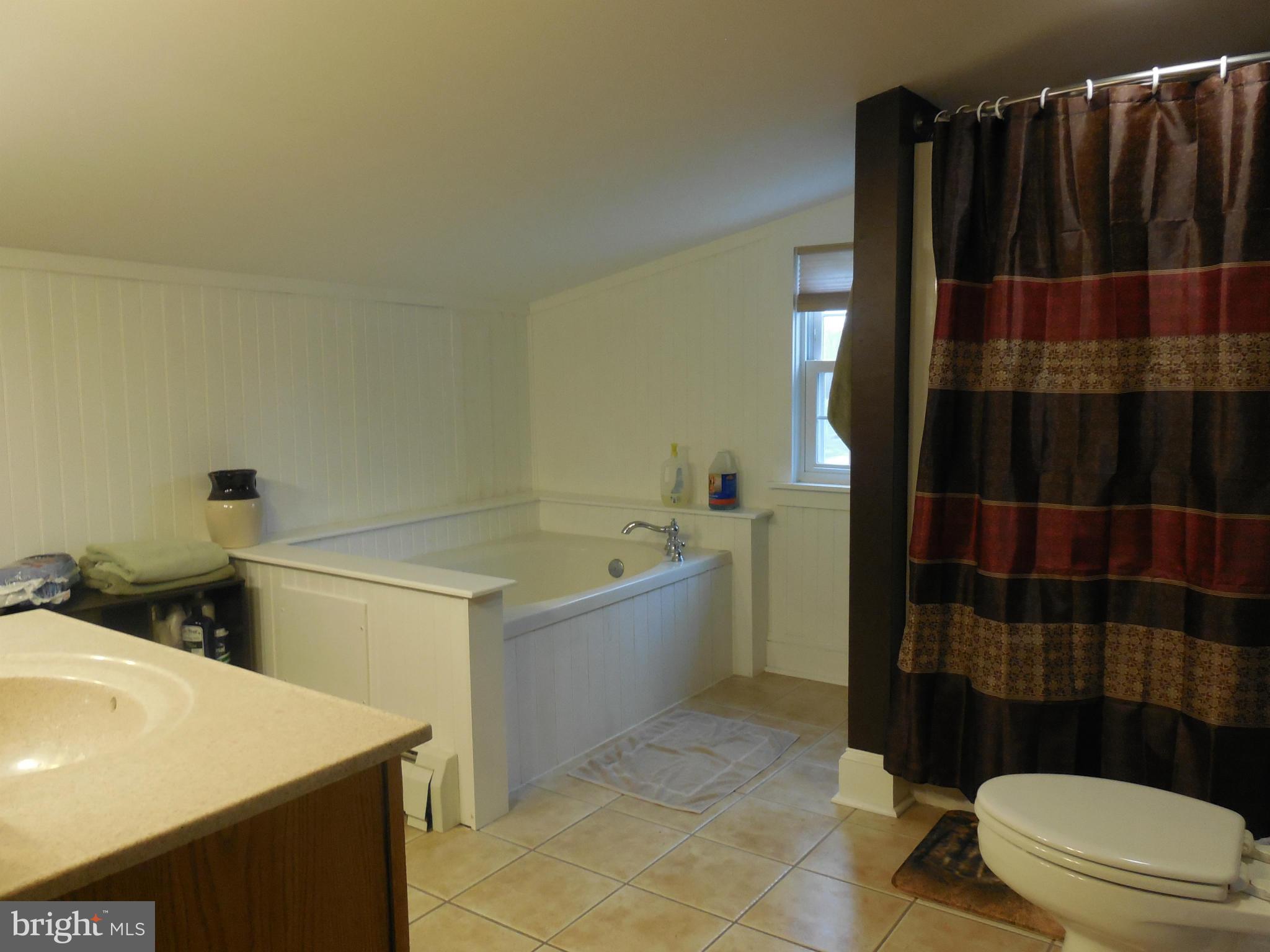 2504 Marston Road New Windsor, MD 21776 - Photo 25 of 30 Bath Ceramic Flr Jetted Tub