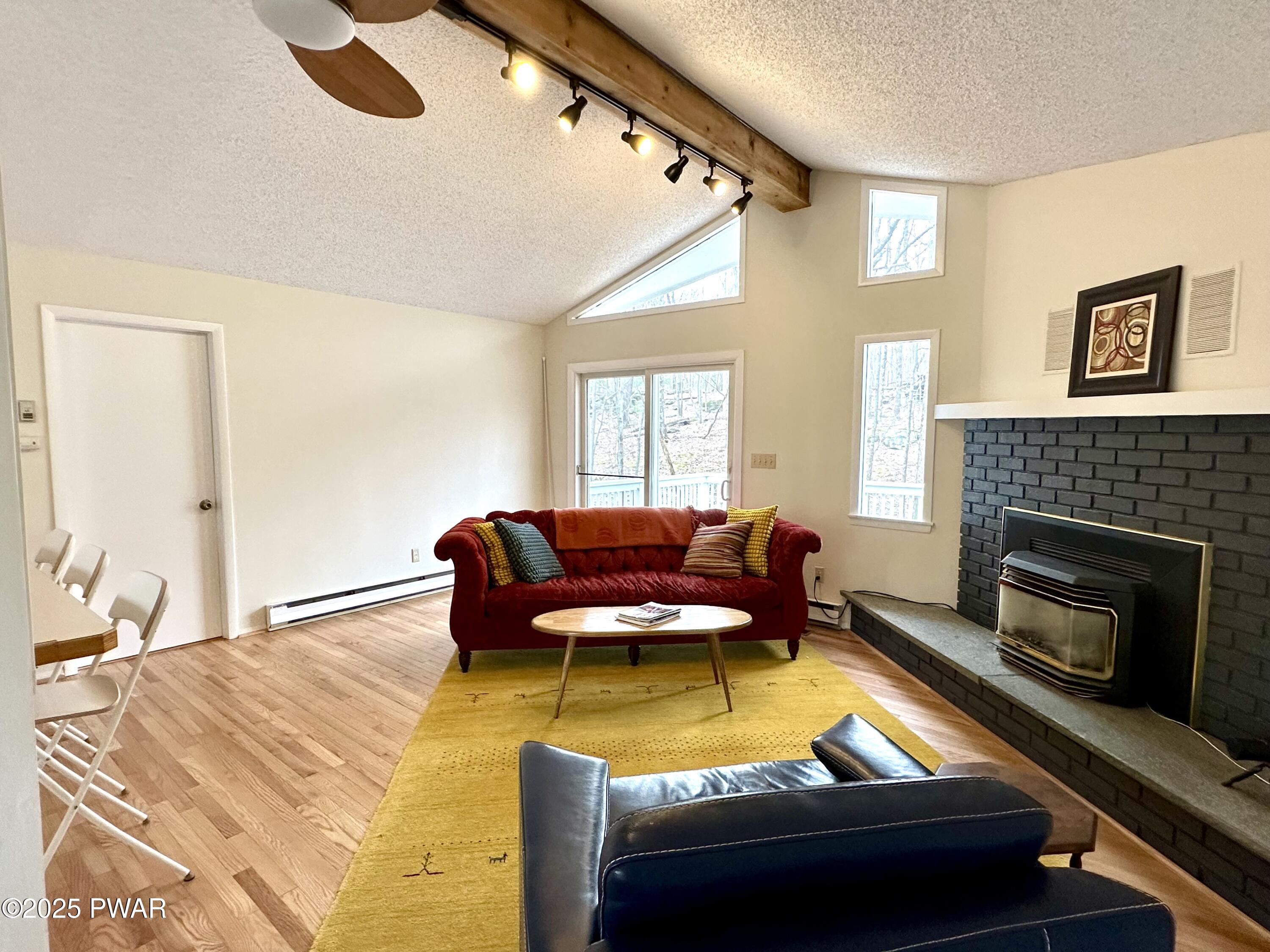 107 Ridgeway Drive Hawley, PA 18428 - Photo 2 of 27 Spacious Living Room