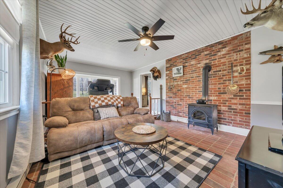 2545 Pico Road Buchanan, VA 24066 - Photo 15 of 55 22-MIB04854