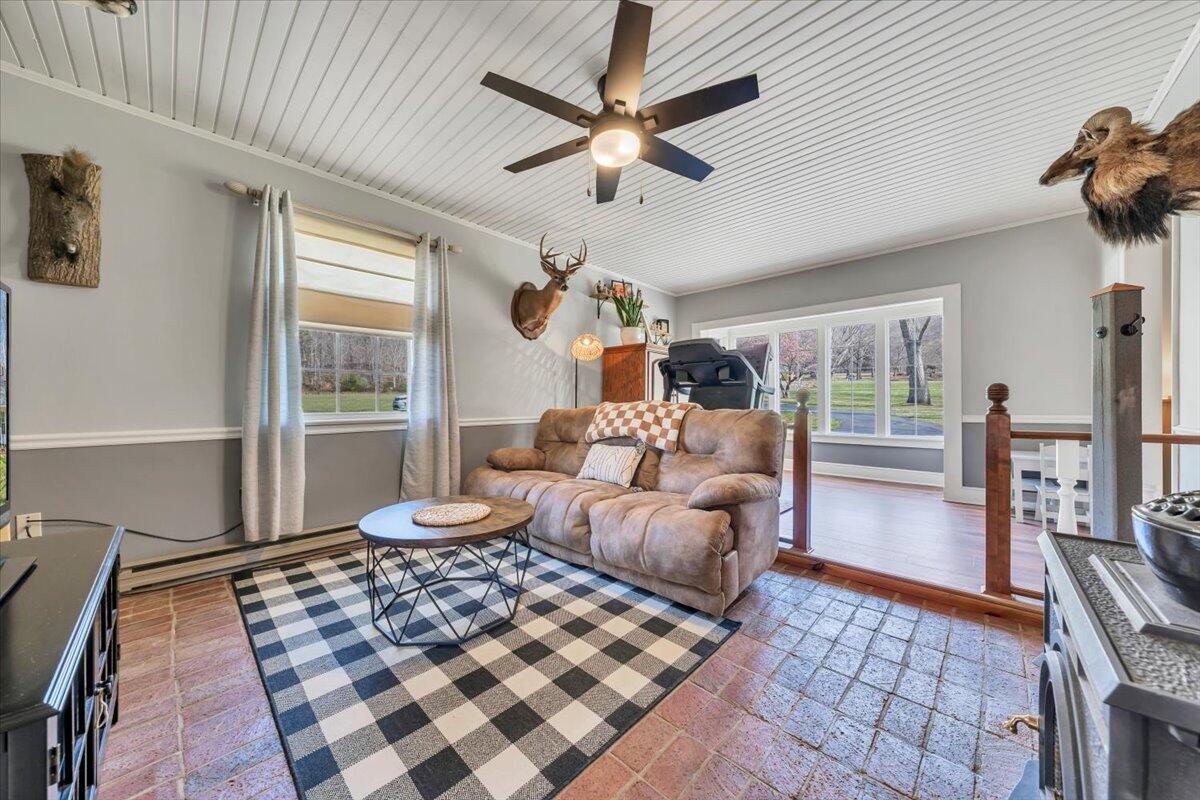 2545 Pico Road Buchanan, VA 24066 - Photo 17 of 55 24-MIB04863