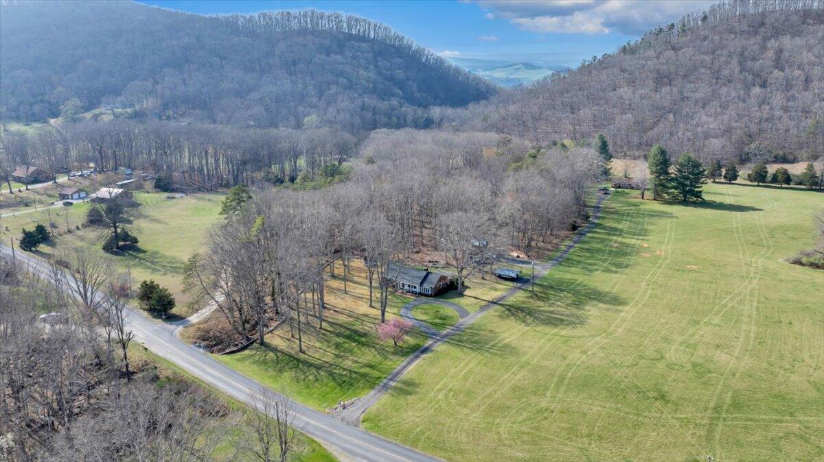 2545 Pico Road Buchanan, VA 24066 - Photo 34 of 55 47-DJI_20260326151216_0244_D