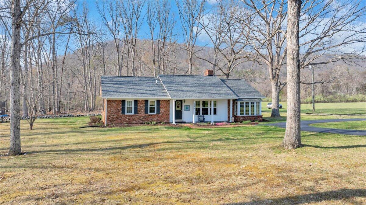 2545 Pico Road Buchanan, VA 24066 - Photo 36 of 55 49-DJI_20260326151011_0237_D