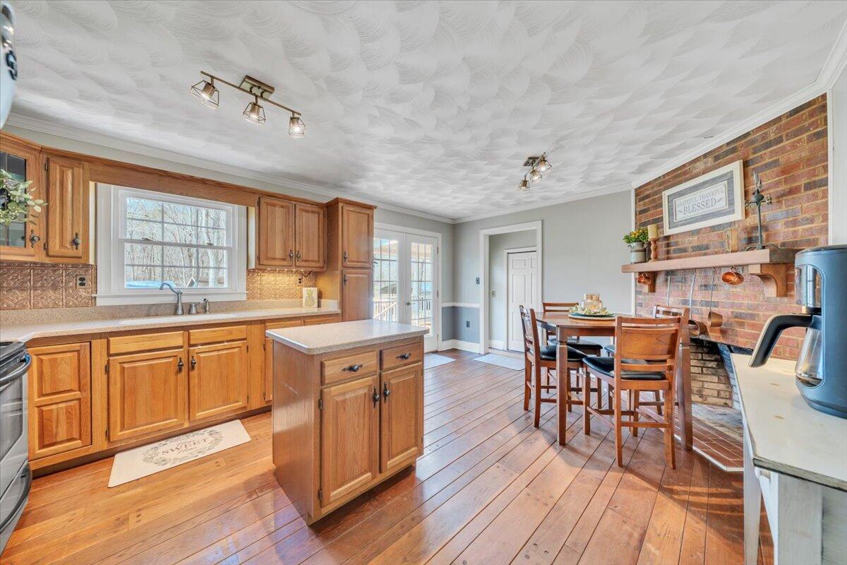 2545 Pico Road Buchanan, VA 24066 - Photo 6 of 55 12-MIB04812