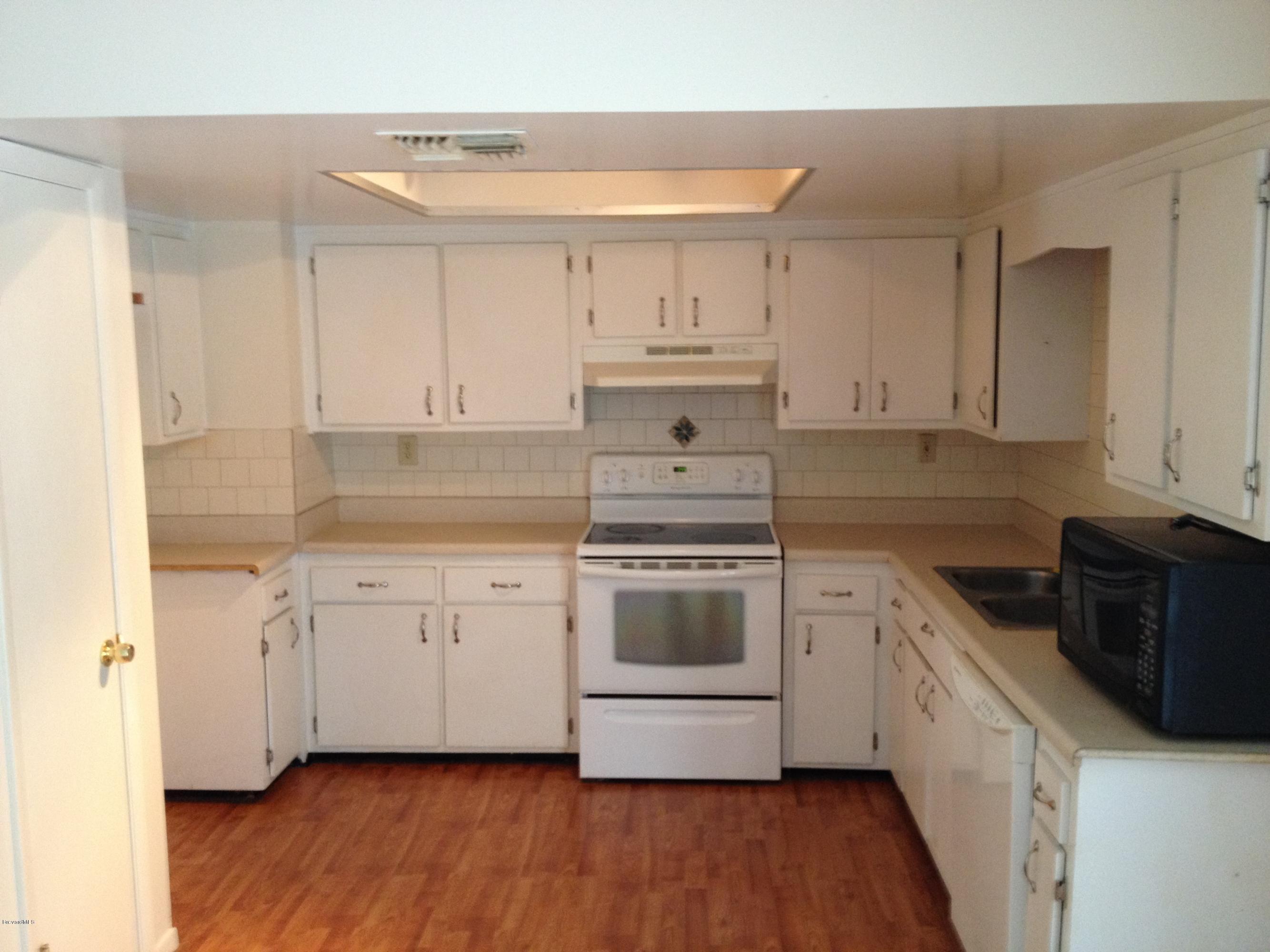 695 Airoso Road Southeast Palm Bay, FL 32909 - Photo 4 of 12 AIROSO 003