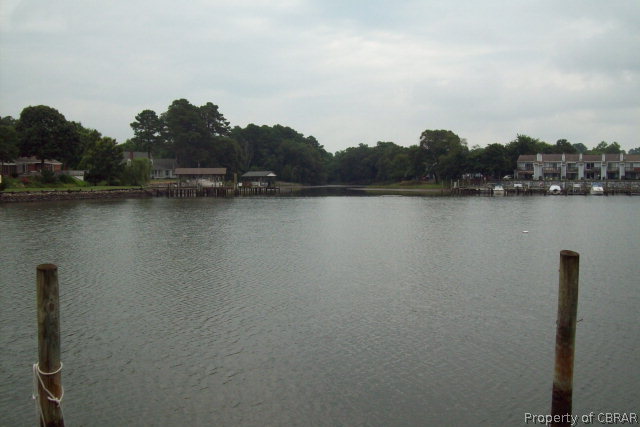 7905 Berkeley Drive Gloucester Point, VA 23062 - Photo 39 of 46