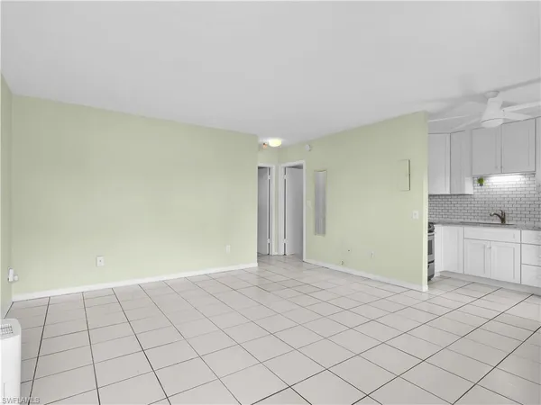 $175,000 | 240 North Collier Boulevard, Unit A4, Marco Island, FL 34145