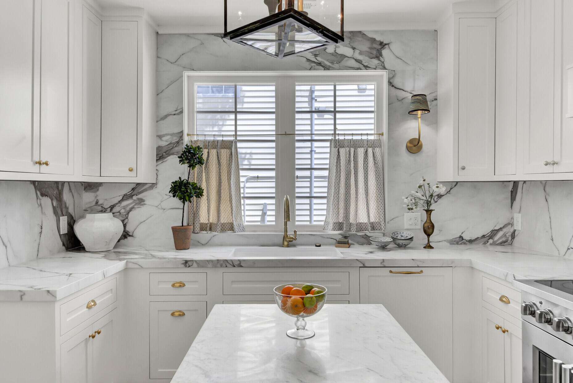 142 Line Street Charleston, SC 29403 - Photo 15 of 43 12_12_mls