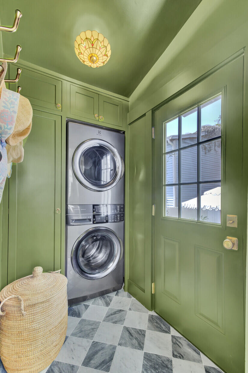 142 Line Street Charleston, SC 29403 - Photo 25 of 43 29_29_mls