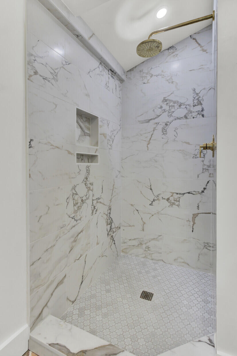 142 Line Street Charleston, SC 29403 - Photo 32 of 43 25_25_mls