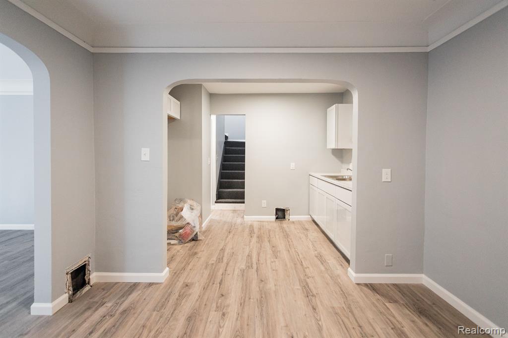9550 Evergreen Road Detroit, MI 48228 - Photo 4 of 18