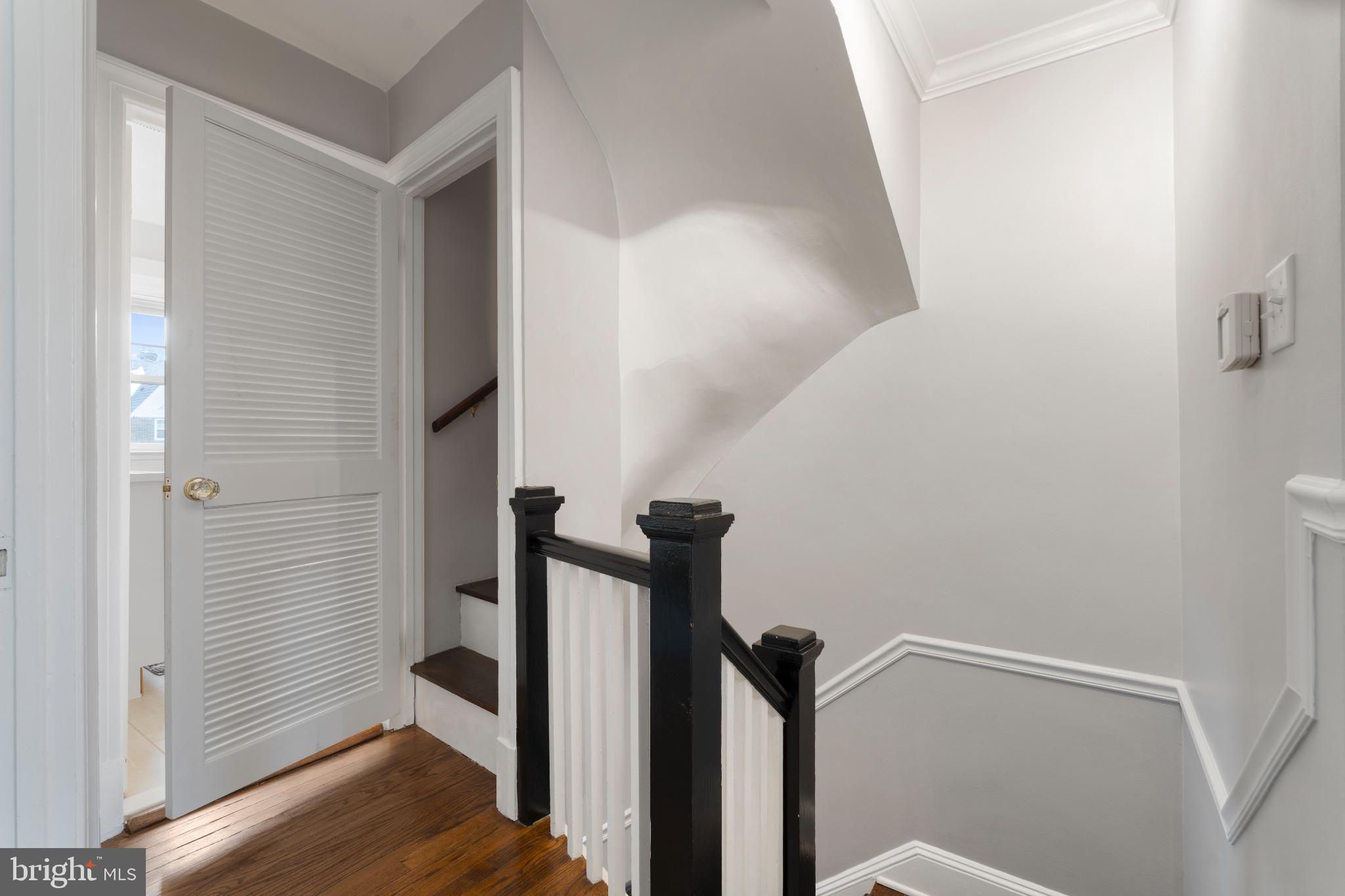 318 Hopkins Road Baltimore, MD 21212 - Photo 23 of 37 Entrance to third level