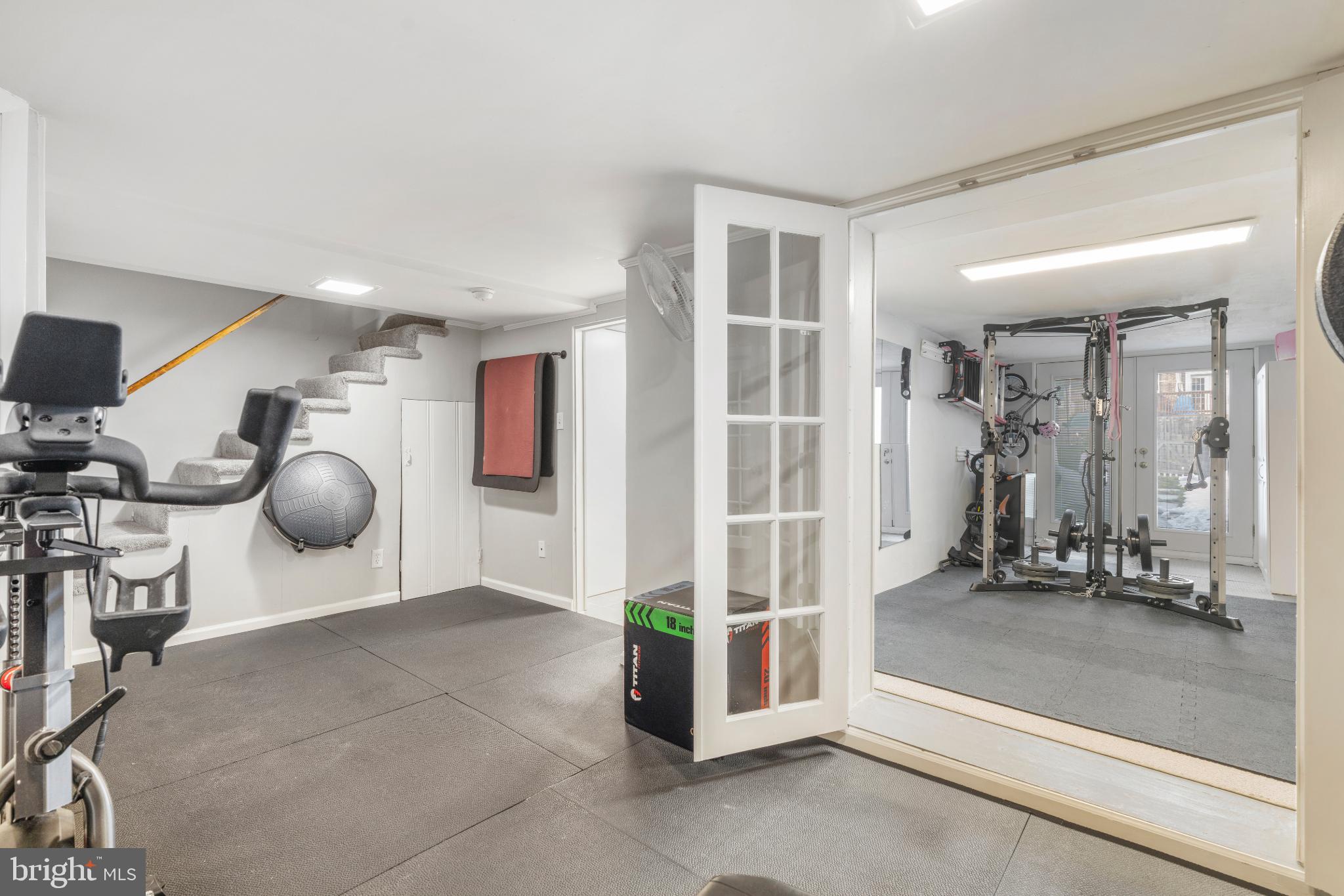 318 Hopkins Road Baltimore, MD 21212 - Photo 27 of 37 Lower level family room or home gym