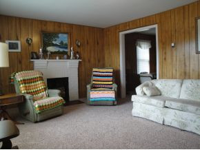 1817 Kenwood Road Kingsport, TN 37664 - Photo 2 of 14 Large Living Room