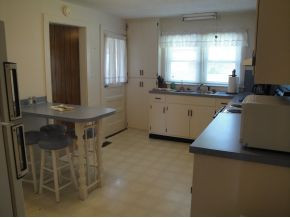 1817 Kenwood Road Kingsport, TN 37664 - Photo 5 of 14 Full View of Kitchen