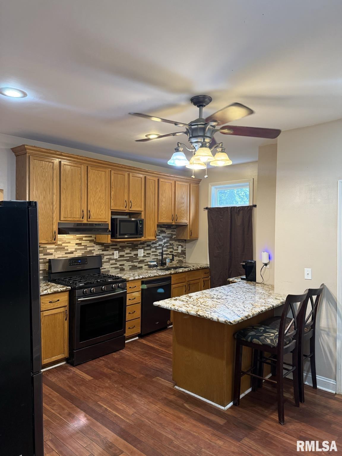 1145 North 5th Street Springfield, IL 62702 - Photo 6 of 16 Gallery Image 6