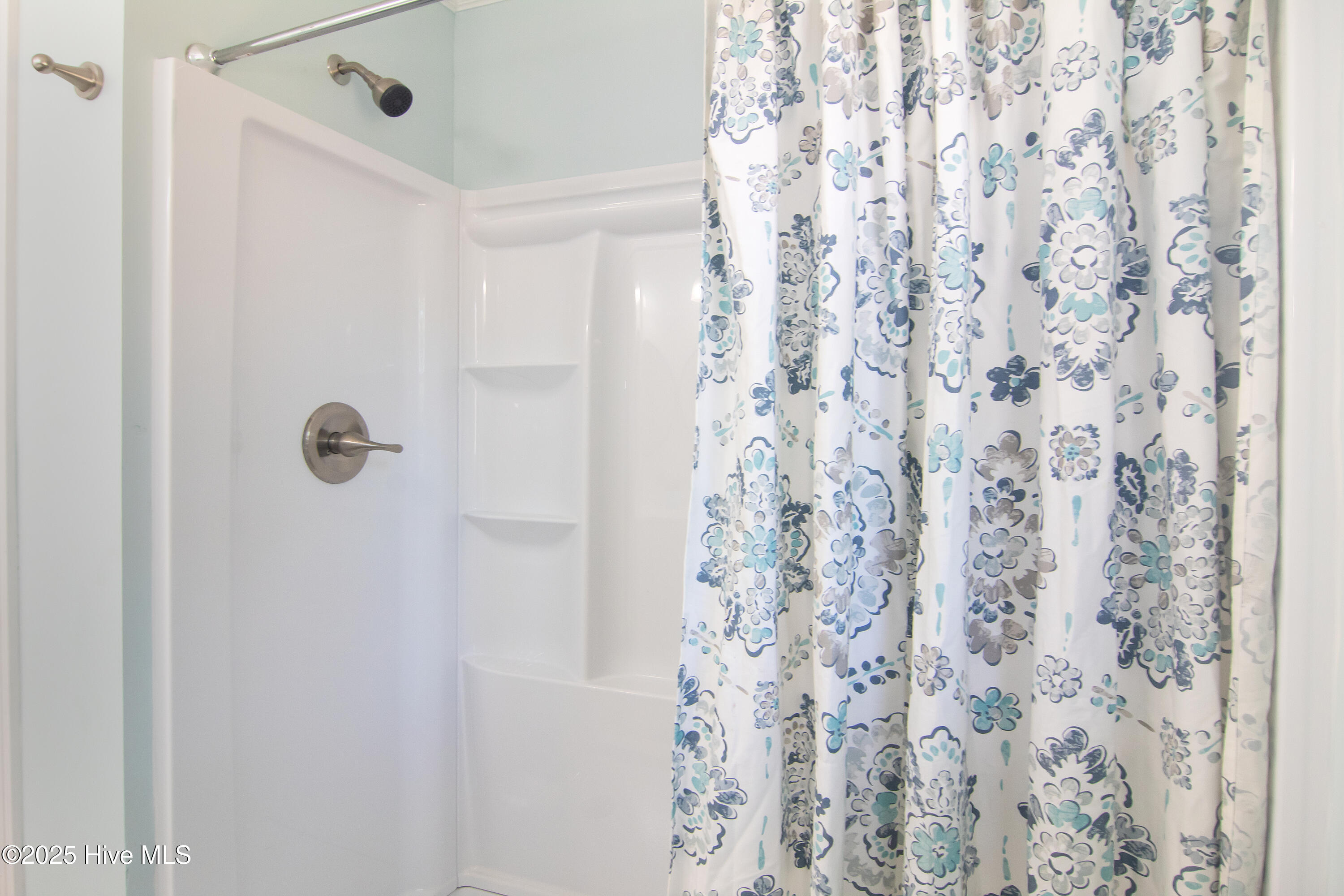 161 Graystone Road Wilmington, NC 28411 - Photo 26 of 45 Master Bath