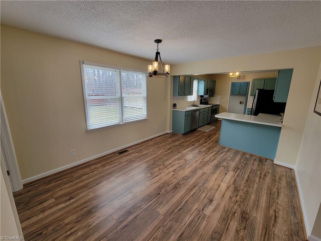 3719 Jill Drive Trinity, NC 27370 - Photo 21 of 40 Dining Room